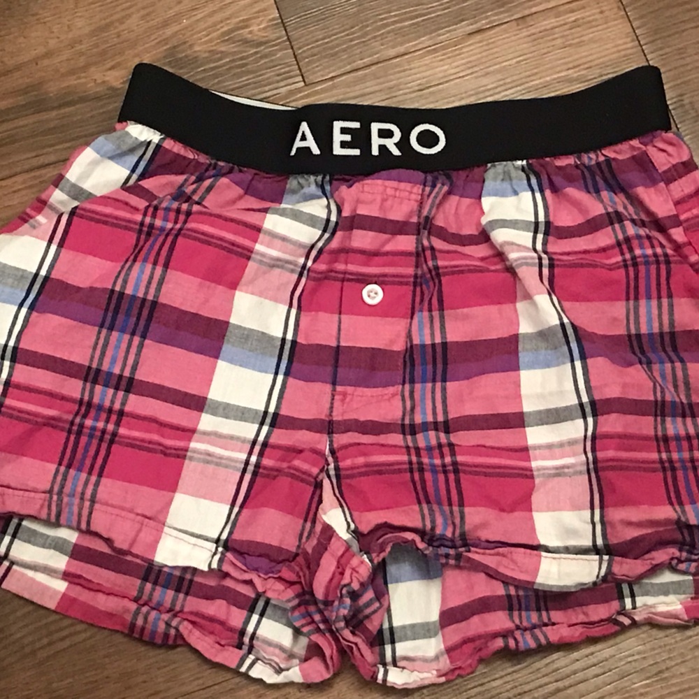 ❤️❤️❤️ LIKE NEW AEROPOSTALE pink plaid Women’s boxer shorts size small